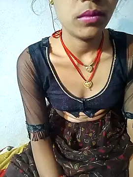 Amaya Bajwa online show from 02.17.25