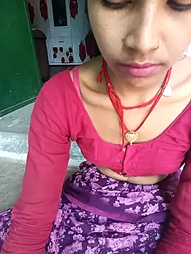 Amaya Bajwa online show from 02.18.25