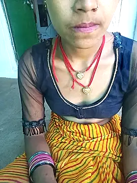 Amaya Bajwa online show from 02.20.25