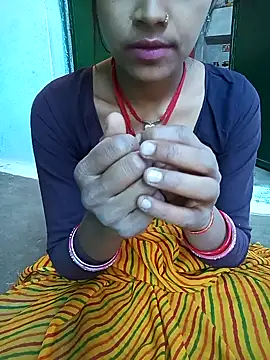 Amaya Bajwa online show from 02.24.25