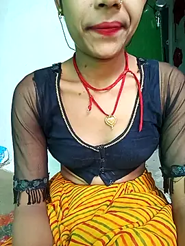 Amaya Bajwa online show from 02.28.25