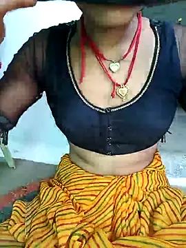 Amaya Bajwa online show from 02.28.25