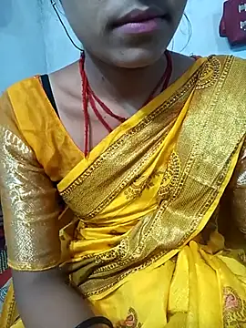 Amaya Bajwa online show from 03.05.25