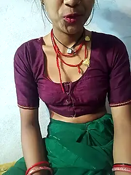 Amaya Bajwa online show from 03.17.25