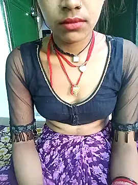 Amaya Bajwa online show from 03.18.25