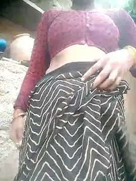 Amaya Bajwa online show from 11.22.25