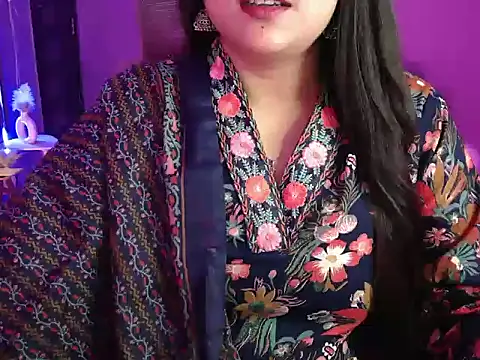 Snapshot of Mitikaa chatting on 09.25.25 Mitikaa online show from 09.25.25