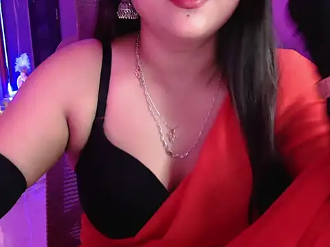 Snapshot of Mitikaa chatting on 09.26.25 Mitikaa online show from 09.26.25