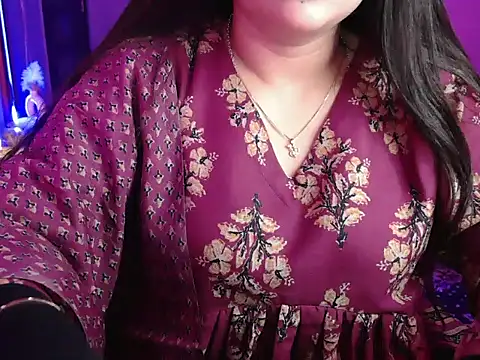 Snapshot of Mitikaa chatting on 09.28.25 Mitikaa online show from 09.28.25