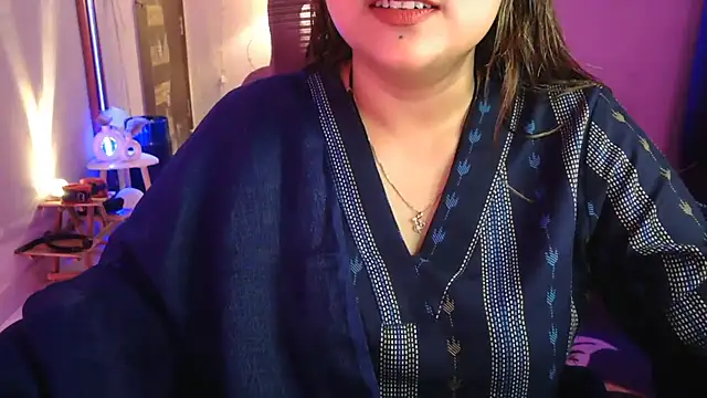 Snapshot of Mitikaa chatting on 05.09.26 Mitikaa online show from 05.09.26