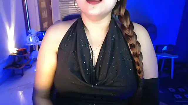 Snapshot of Mitikaa chatting on 05.17.26 Mitikaa online show from 05.17.26