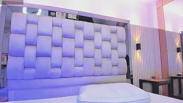 ashlyn parker online show from 01.10.25