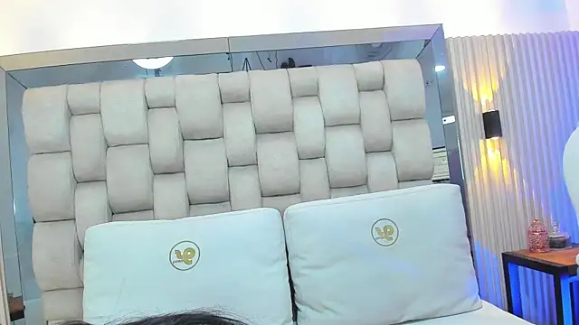 ashlyn parker online show from 02.10.25