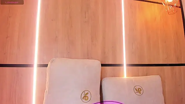 Snapshot of ashlyn_parker chatting on 12.02.25 ashlyn parker online show from 12.02.25