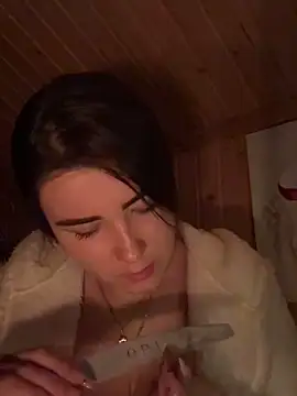 mewKate online show from 02.08.26