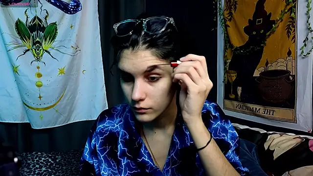 Snapshot of Hyeon_Jin chatting on 01.17.25 Hyeon Jin online show from 01.17.25