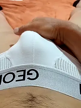 Snapshot of mmarvis_za78_93_21cm chatting on 01.24.25 mmarvis za78 93 21cm online show from 01.24.25