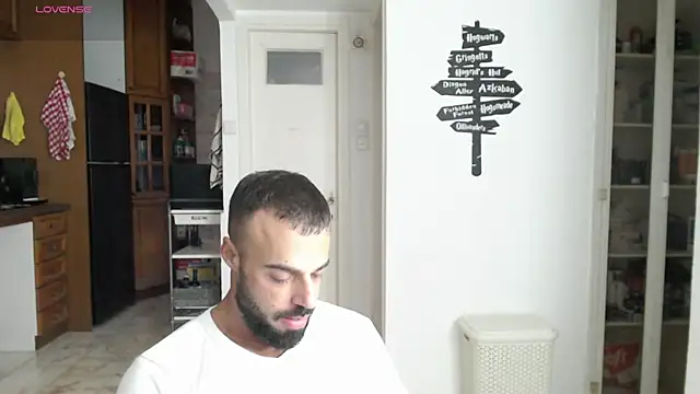 Snapshot of todddantes25 chatting on 03.21.25 todddantes25 online show from 03.21.25