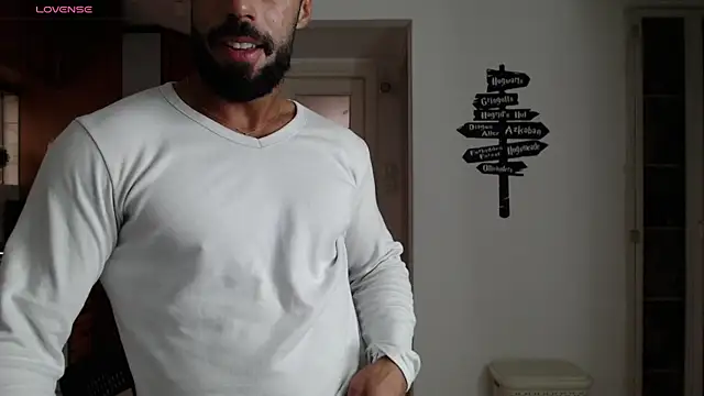 Snapshot of todddantes25 chatting on 03.22.25 todddantes25 online show from 03.22.25