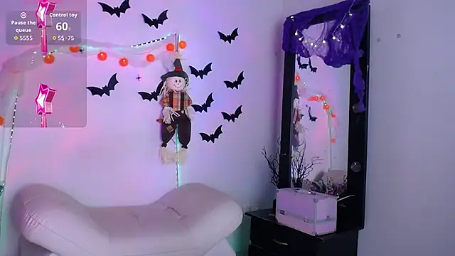 Yorkeidys1 online show from 10.19.25