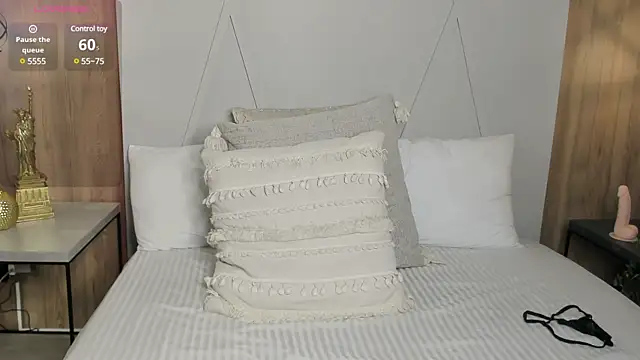 Blue Angell online show from 01.19.25