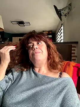 Snapshot of sweetinside_ chatting on 11.15.25 sweetinside online show from 11.15.25