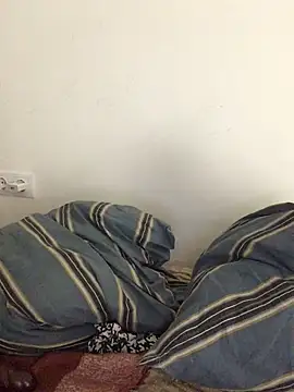 VikiiStoun online show from 03.22.25