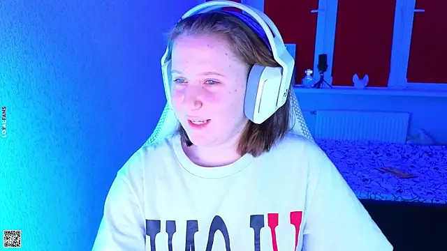 mon lola online show from 10.29.25