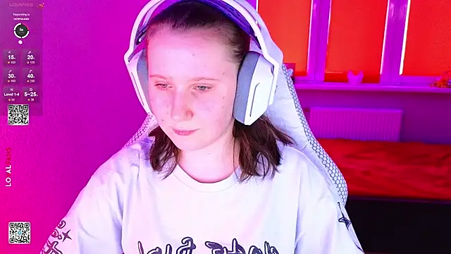 Snapshot of mon_lola chatting on 02.27.26 mon lola online show from 02.27.26