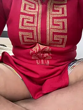 Snapshot of Red-Magic-25 chatting on 03.12.26 Red-Magic-25 online show from 03.12.26