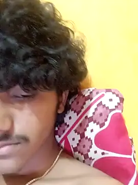 Snapshot of CosmicEmuu chatting on 01.22.25 CosmicEmuu online show from 01.22.25