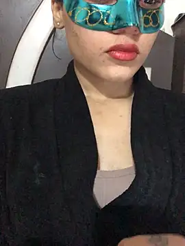 Snapshot of Tanvi_roy98 chatting on 01.18.25 Tanvi roy98 online show from 01.18.25