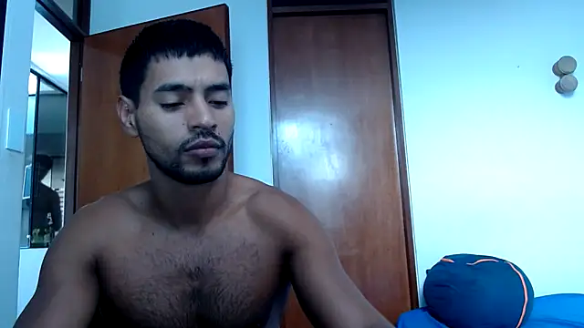 HOTLATINO2025 online show from 03.18.26