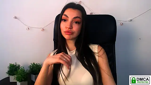 Lexi Jous online show from 04.18.26