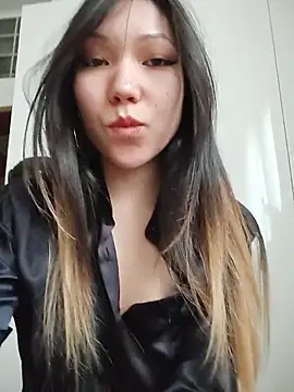 LoveFoxyQueen online show from 03.27.26