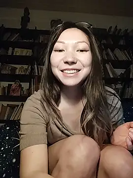 Snapshot of LoveFoxyQueen chatting on 05.05.26 LoveFoxyQueen online show from 05.05.26