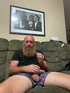 Snapshot of 32XRedBeard chatting on 07.09.26 32XRedBeard online show from 07.09.26