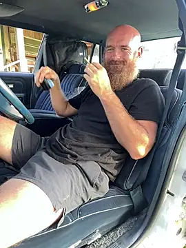 Snapshot of 32XRedBeard chatting on 07.15.26 32XRedBeard online show from 07.15.26