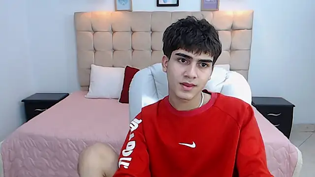 Tommy18   online show from 01.15.25