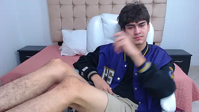 Tommy18   online show from 02.06.25