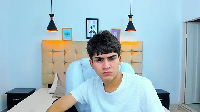 Tommy18   online show from 03.23.25