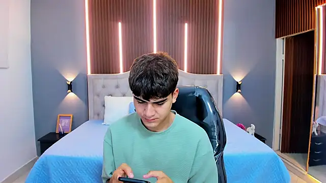 Tommy18   online show from 11.06.25