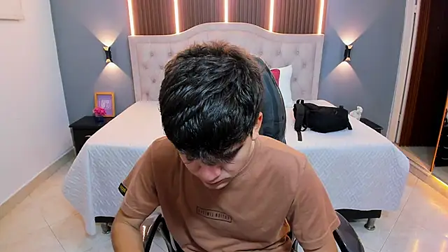 Tommy18   online show from 03.08.26