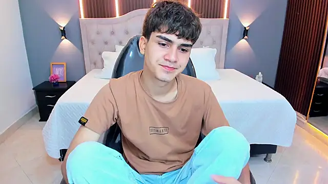 Tommy18   online show from 05.21.26
