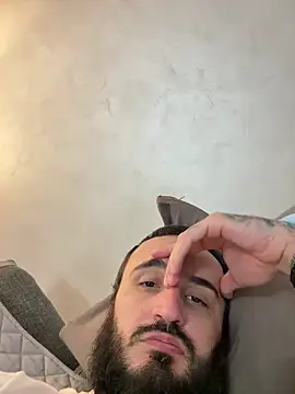 ilmaestoso online show from 04.17.26