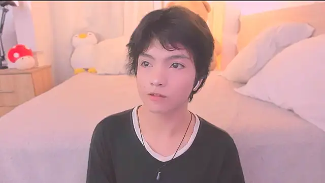 Snapshot of AllanYong18 chatting on 02.11.26 AllanYong18 online show from 02.11.26