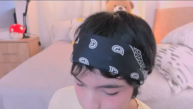 Snapshot of AllanYong18 chatting on 03.06.26 AllanYong18 online show from 03.06.26