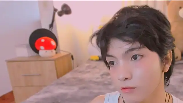 Snapshot of AllanYong18 chatting on 03.12.26 AllanYong18 online show from 03.12.26