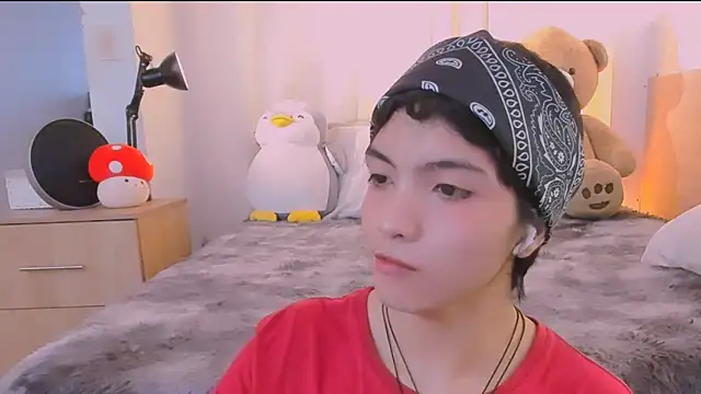 Snapshot of AllanYong18 chatting on 03.13.26 AllanYong18 online show from 03.13.26