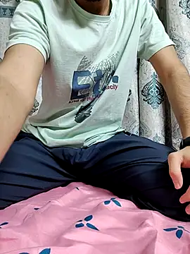 TOPMOON001 online show from 03.19.25